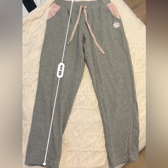 Women’s Comfy Tracksuit - Picture 3 of 5